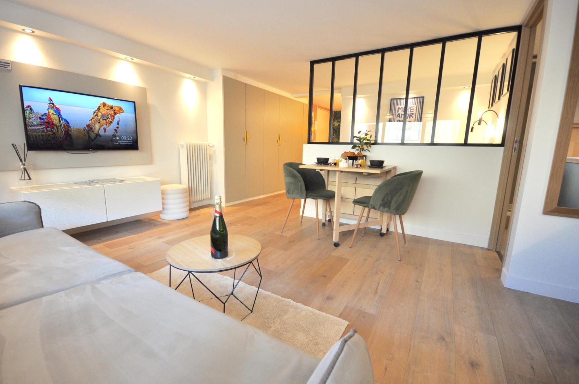 Monaco # Menton - 4 Persons - Hypercenter - Private Parking - Full Renovated - Clim - Fast Wifi - Beach And Sun 外观 照片