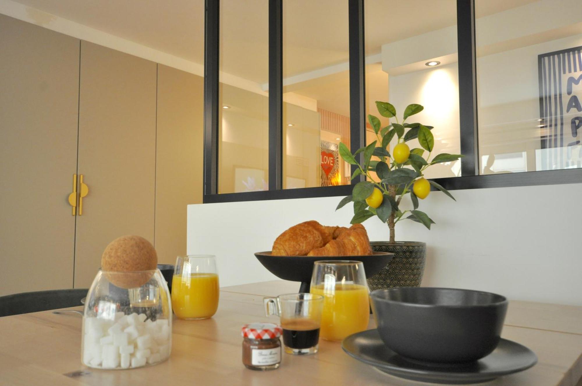 Monaco # Menton - 4 Persons - Hypercenter - Private Parking - Full Renovated - Clim - Fast Wifi - Beach And Sun 外观 照片